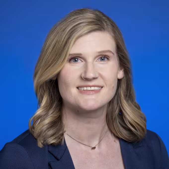 Lauren McGowan Headshot